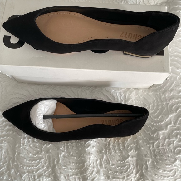 BNIB - Women’s Schutz “Rylie” Suede Leather Flats W/ Pointed Toe in Black - Picture 4 of 6